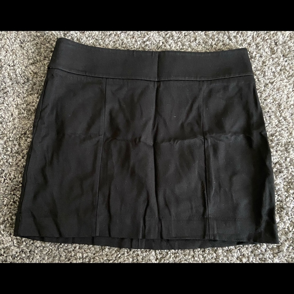 black skirt